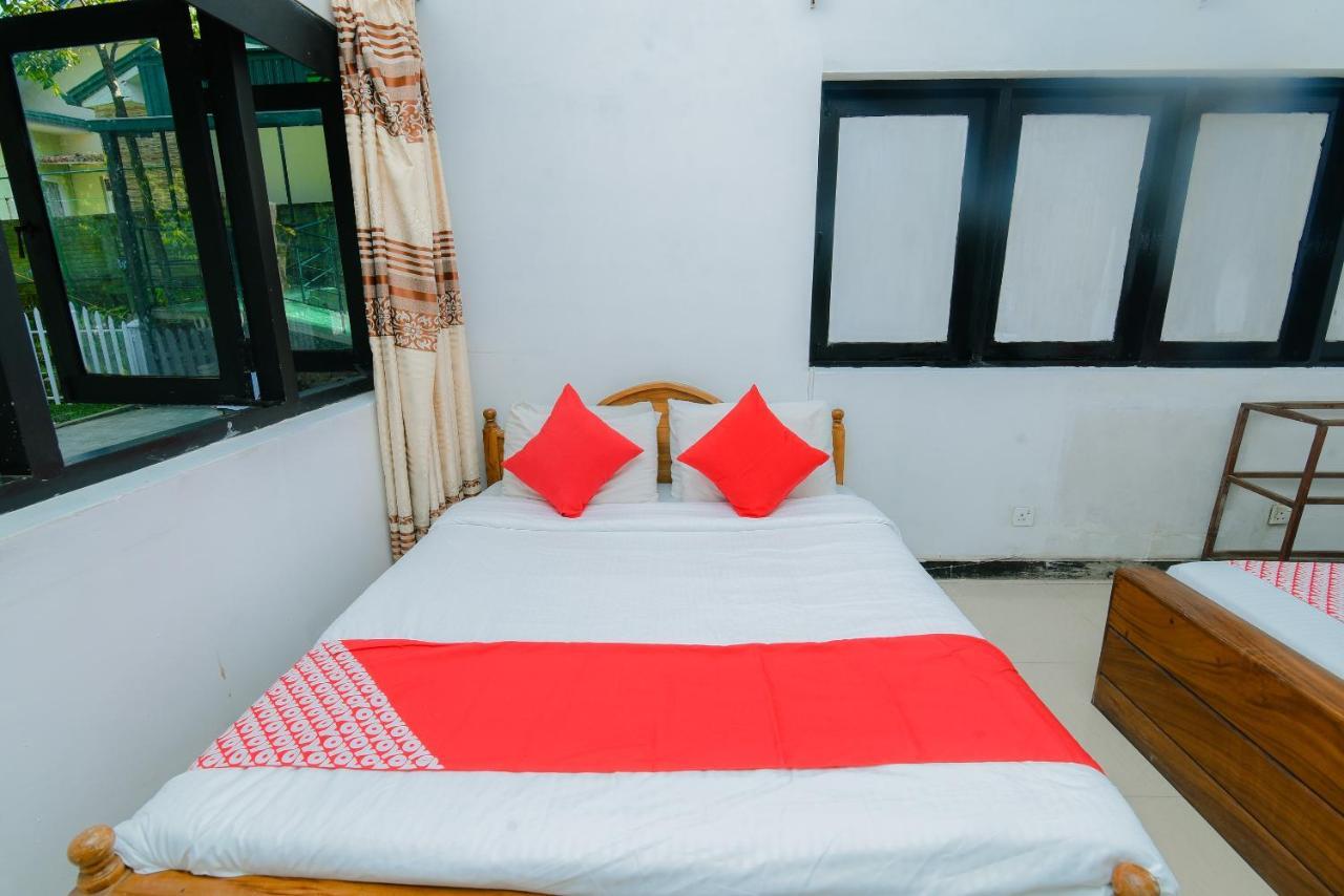 Oyo 479 Water Front Hotel Kandy Exteriér fotografie